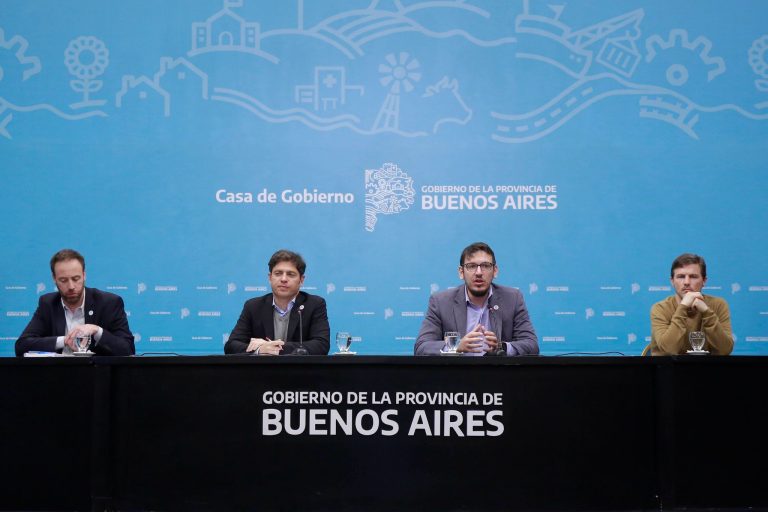 Kicillof y Cuattromo anunciaron beneficios con Cuenta DNI en el Bicentenario del Banco Provincia