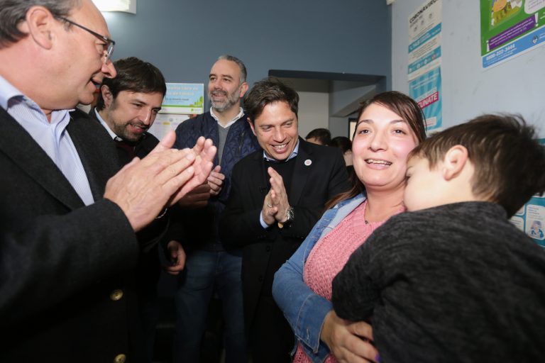 Kicillof: “Hoy comenzamos a vacunar contra el coronavirus a los más pequeños”
