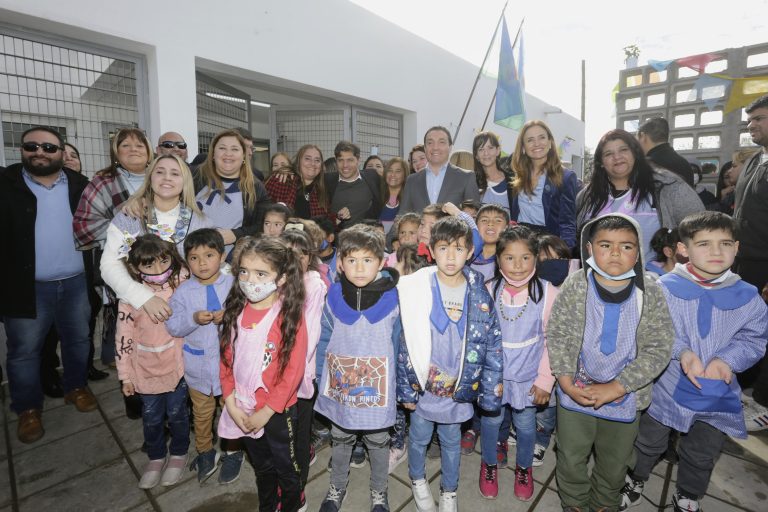 Kicillof inauguró el nuevo edificio del Jardín de Infantes N° 917 de Florencio Varela