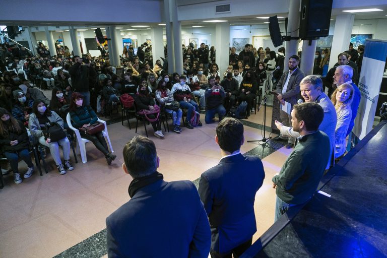 Lanzaron Expo Universidad «Futuro Brown»