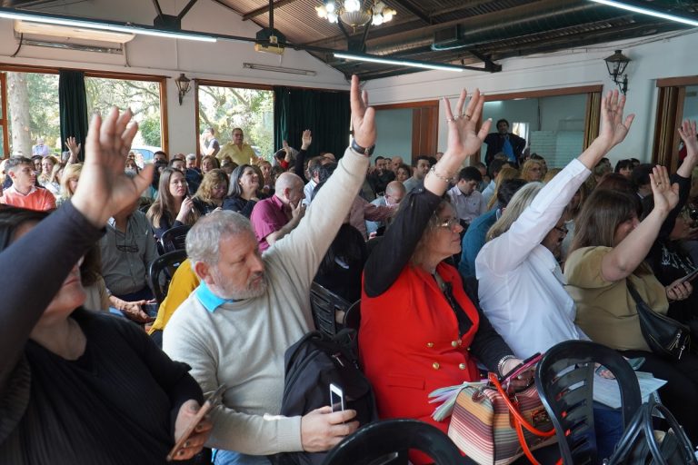 Se llevó adelante una jornada por la educación de los adultos mayores en Merlo