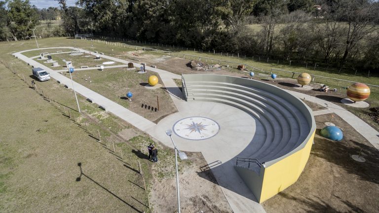 Cuenta regresiva para la inauguración del Complejo Astronómico en Brown