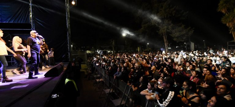 Festejos por la primavera en Glew