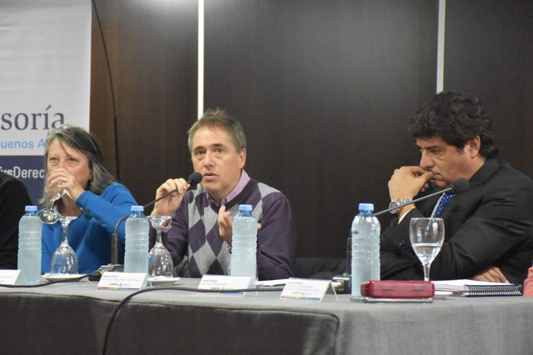 Lorenzino aseguró que “es necesario abrir la cabeza” para debatir el consumo de drogas