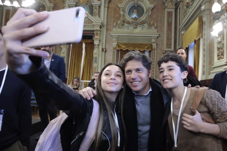 Kicillof escuchó a alumnos y alumnas del Consejo Consultivo de Estudiantes bonaerenses