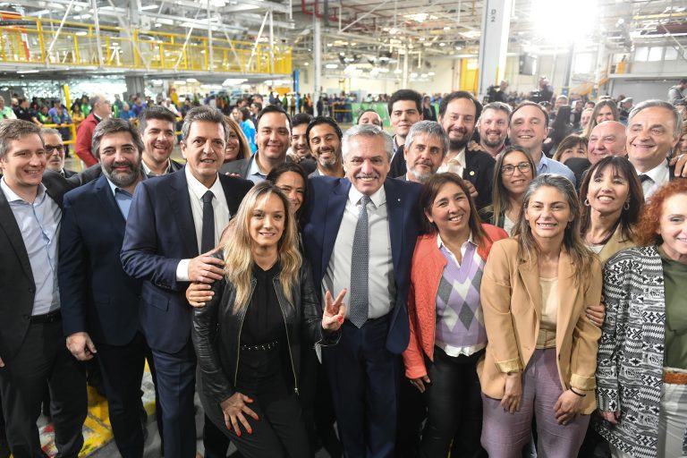 Alberto Fernández: “Esta ley le da a la industria automotriz la previsibilidad para crecer”