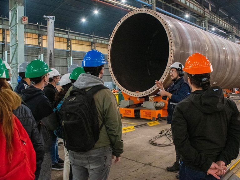 Proyecto de vincular estudiantes con ámbito laboral en Varela