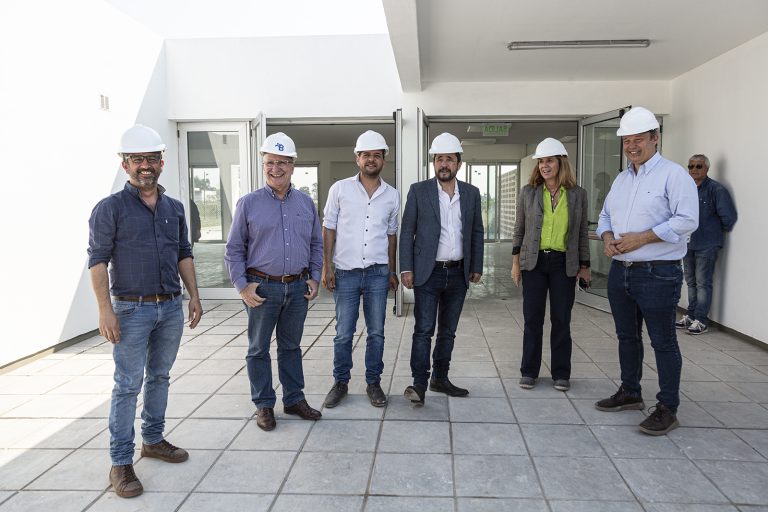 Avanza construcción de jardín de infantes en Glew