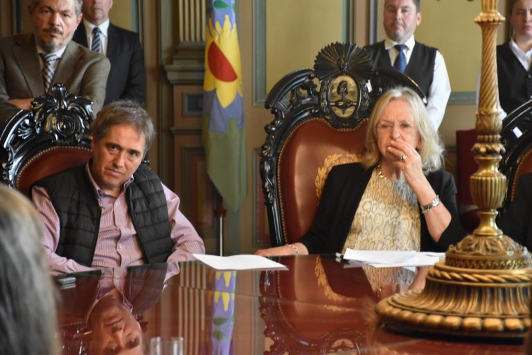 Lorenzino y Kogan recibieron a cónsules para trabajar sobre el derecho al voto extranjero