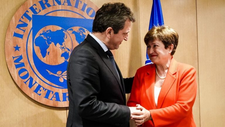 Massa afirmó que la segunda revisión del acuerdo con el FMI estará lista en los próximos días