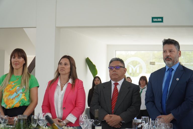 Karina Menéndez encabezó un Encuentro con Líderes Globales