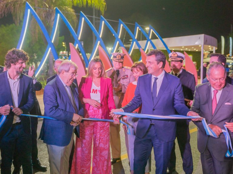 Andreotti y Massa encabezaron la inauguración del 23° Salón Náutico en San Fernando