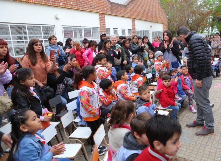 Festejo por aniversario de jardín de infantes en El Jagüel
