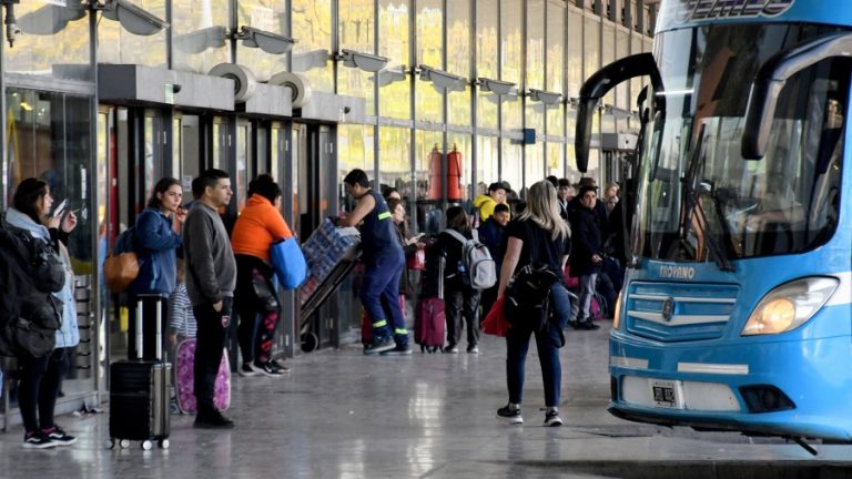 Más de 3 millones de turistas recorrieron el país en el fin de semana largo