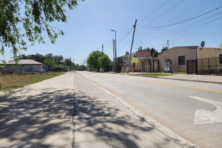 Obras de pavimentación en El Pato