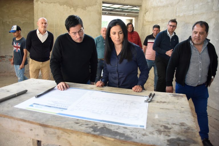 Correa y Nardini supervisaron en Villa de Mayo las obras del Jardín de Infantes N° 931