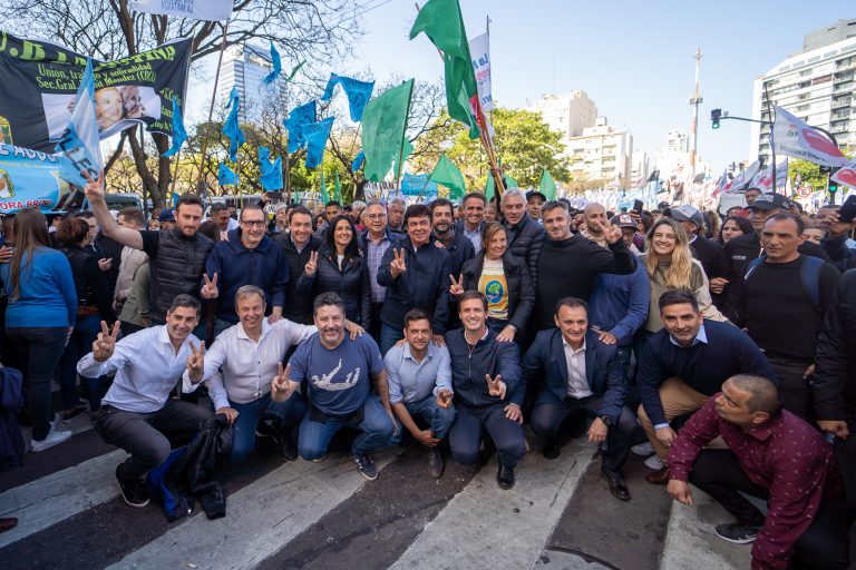 Espinoza, sobre los intendentes: “Acá reina el espíritu de pares y la fortaleza está en la unidad”