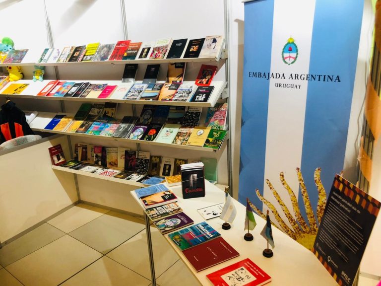 Quilmes participó de Feria del Libro en Uruguay