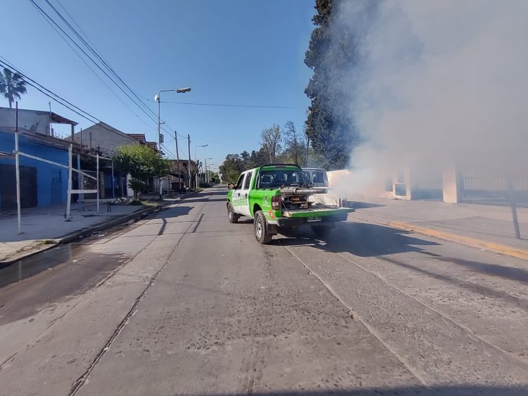 Tareas de fumigación en Esteban Echeverría