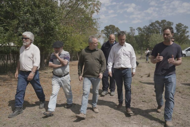 En Marcos Paz, Sabbatella y Curutchet supervisaron tareas de perfilado en arroyos