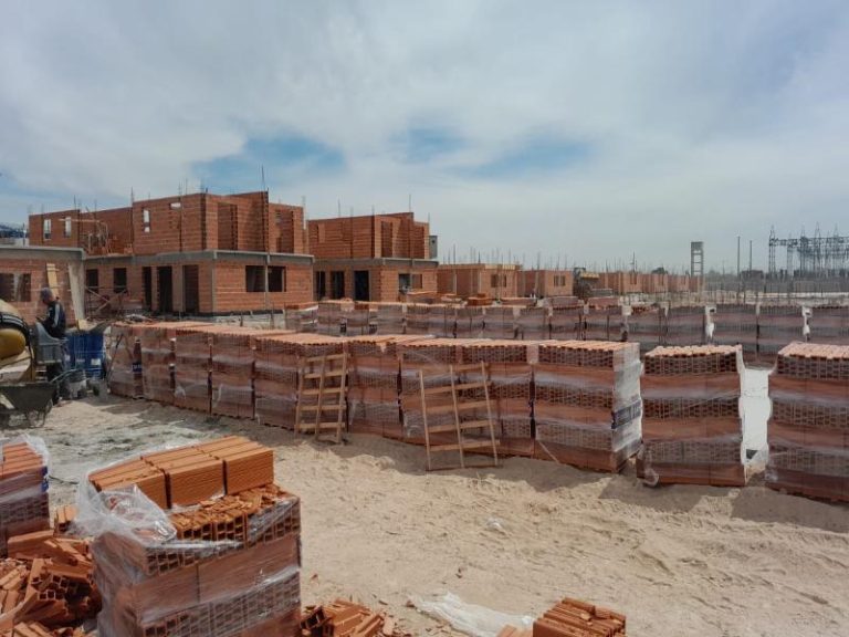 El Municipio construye más de 700 viviendas en Lomas