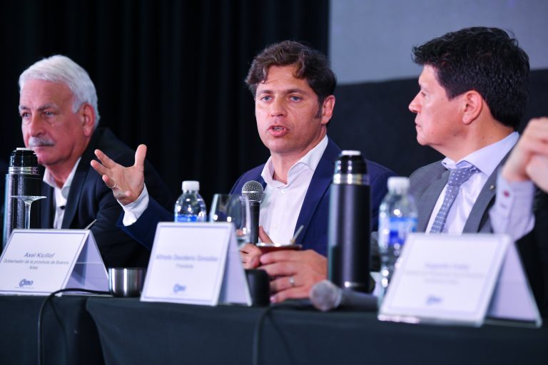 Kicillof: “Lo fundamental es mantener vigoroso el consumo y la demanda agregada”