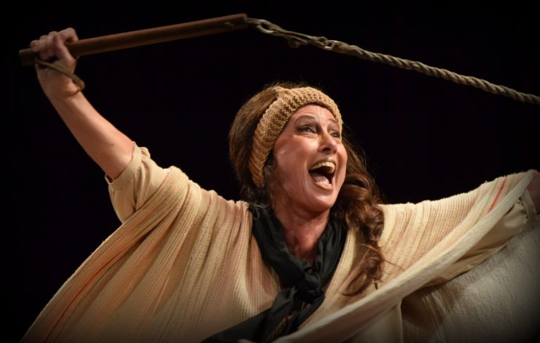 Con la artista Luisa Kuliok, llega “Juana Vive” a La Matanza
