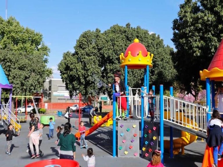 El Municipio renovó la Plaza Libertad de Lomas de Zamora