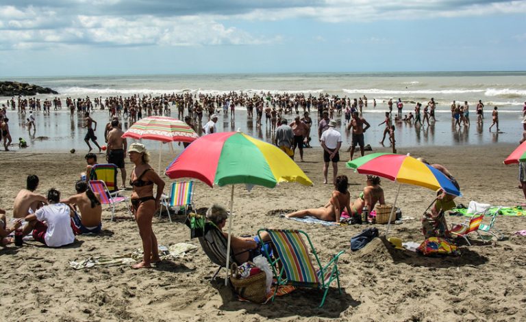 Varios destinos bonaerenses tuvieron ocupación turística plena el fin de semana largo