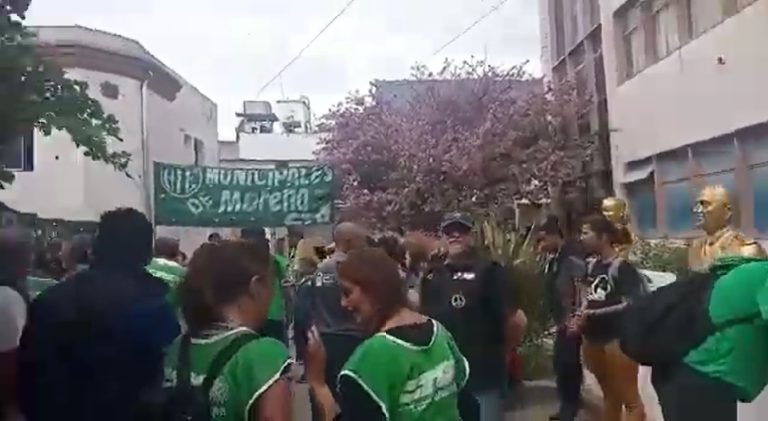 Trabajadores de ATE tomaron la Municipalidad de Moreno