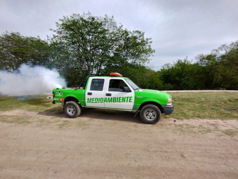 Labores de fumigación en 9 de Abril