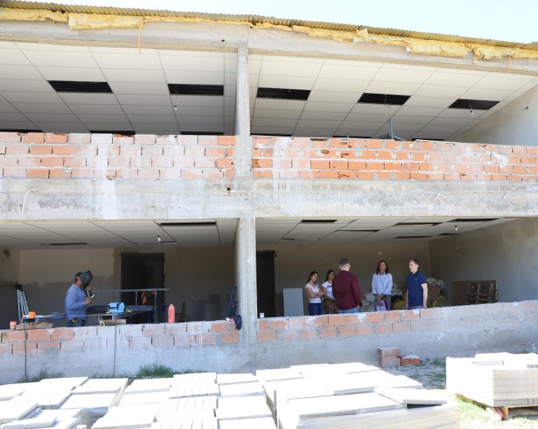 Avanza ampliación de escuela en Monte Grande Sur