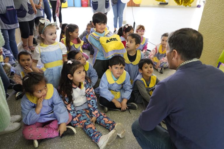 Festejo por aniversario de jardín de infantes en Monte Grande