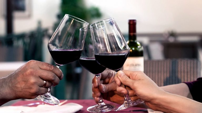 Noche del vino en Vicente López