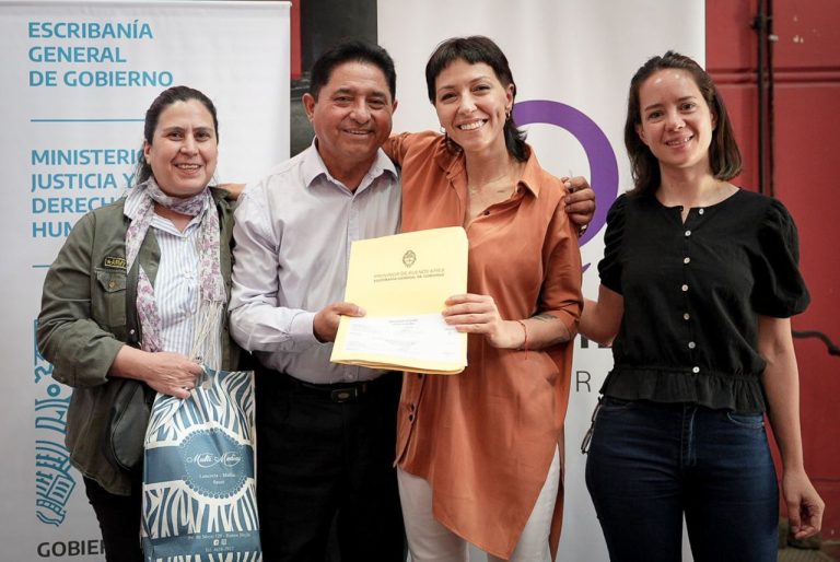 Entrega de escrituras en Quilmes