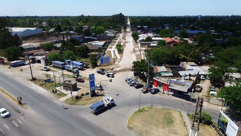 Avanza trabajo de pavimentación de la avenida Capitán Olivera