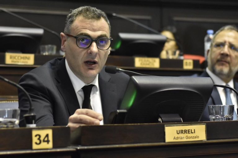 Urreli busca que los fondos de Nación vayan a los municipios de manera automática