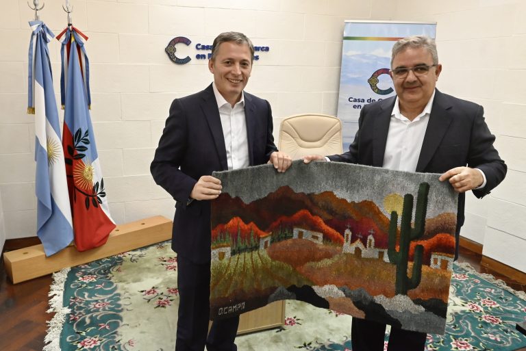 Encuentro entre Gray y el gobernador de Catarmarca