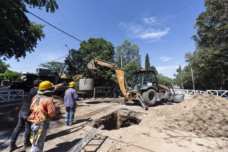Avanzan obras cloacales en Burzaco