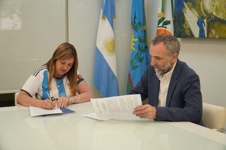 Merlo firmó un convenio con el Patronato de Liberados