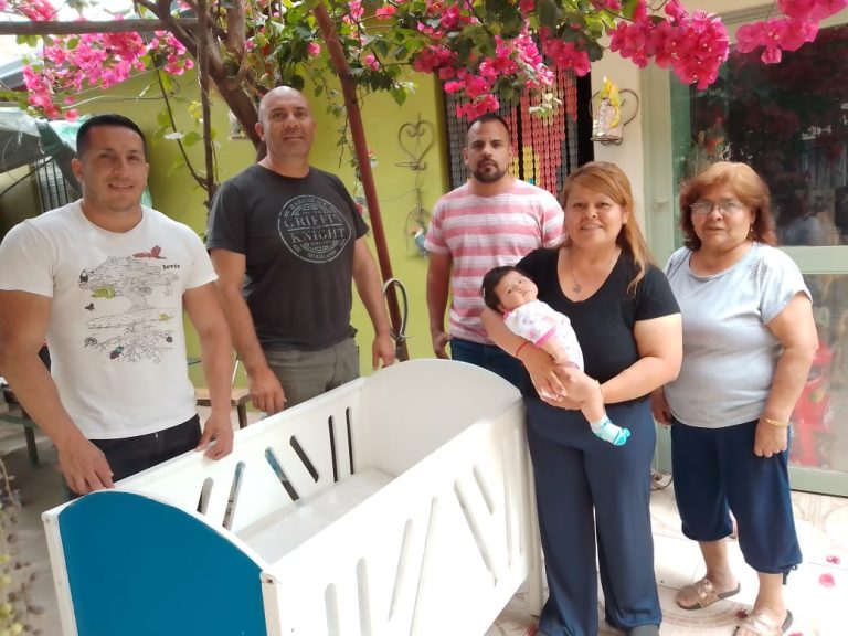 Avanza la entrega de cunas y ajuares en Almirante Brown