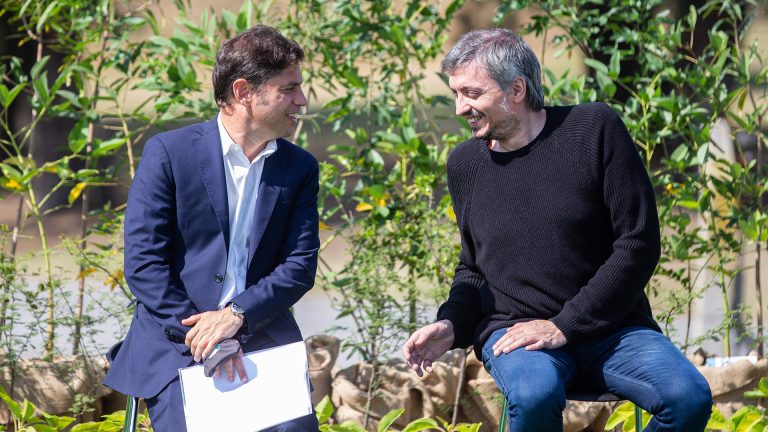 Kicillof se reunió con Máximo Kirchner e intendentes para analizar el presupuesto