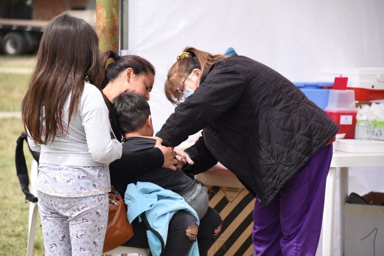 Continúa en Merlo la campaña de vacunación para niños