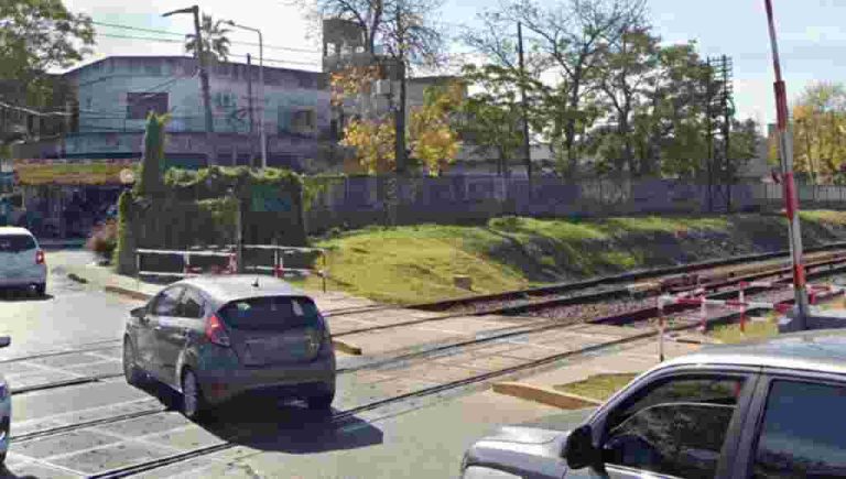 El paso a nivel de Zapiola permanecerá cerrado por obras del tren Sarmiento