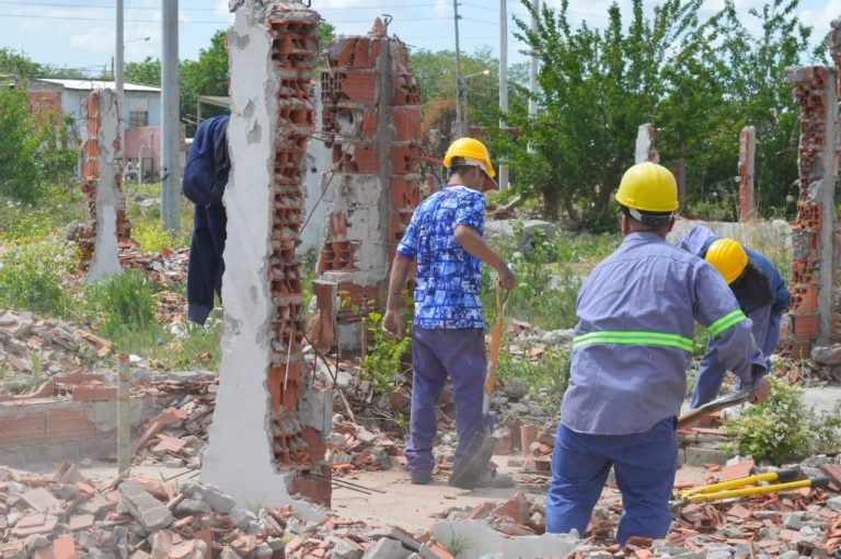 Arrancó la finalización de 116 viviendas en La Perla