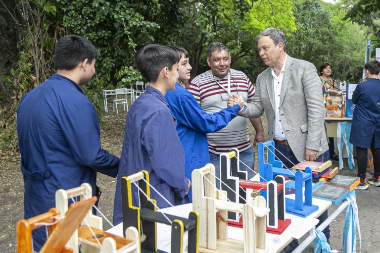 Amplían entidad educativa en Rafael Calzada