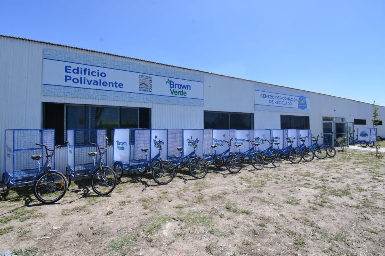 En Brown inauguraron el Centro de Formación de Reciclado donde antes había un basural