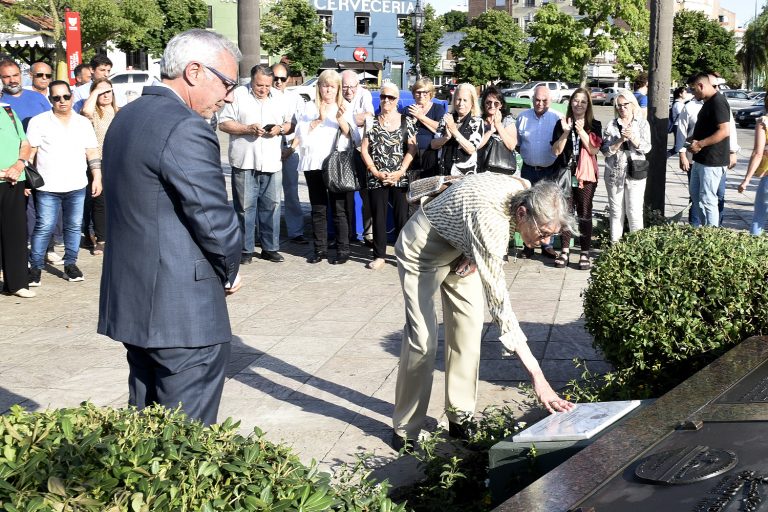 Zamora homenajeó al ex intendente Ricardo Ubieto