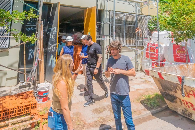 Andreotti recorrió la obra de los talleres de la Escuela Técnica N°2