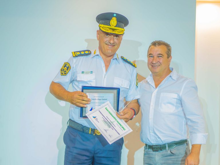 Reconocimiento en su día para los policías de San Fernando